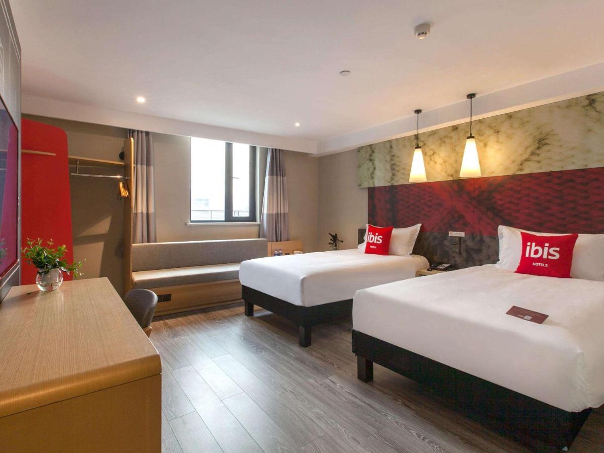 Ibis Wuhan Hubu Alley Hotel ภายนอก รูปภาพ