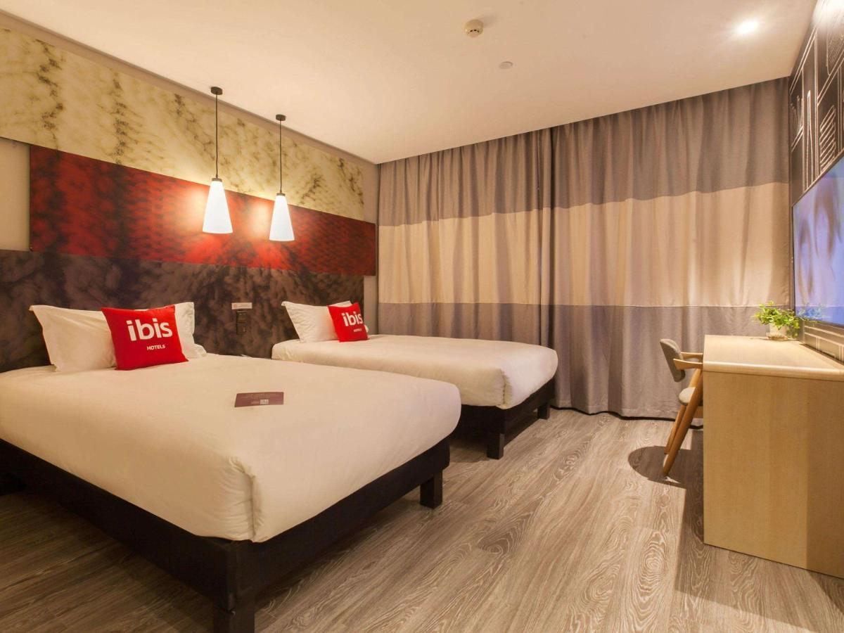 Ibis Wuhan Hubu Alley Hotel ภายนอก รูปภาพ