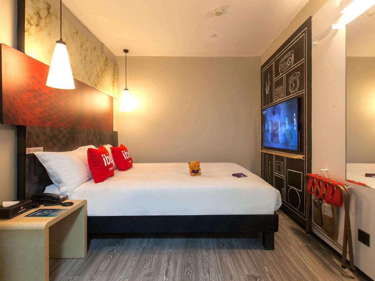 Ibis Wuhan Hubu Alley Hotel ภายนอก รูปภาพ