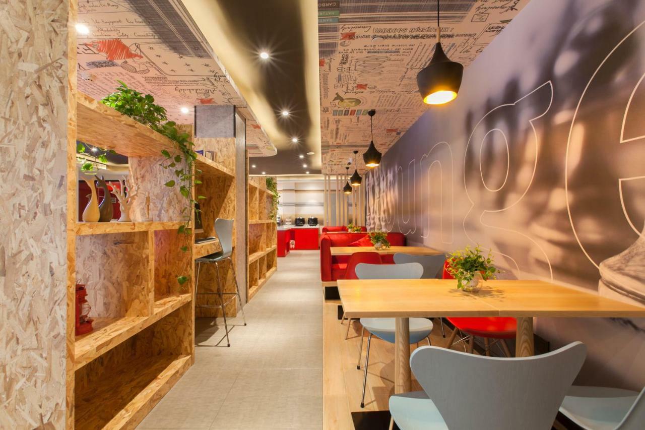Ibis Wuhan Hubu Alley Hotel ภายนอก รูปภาพ