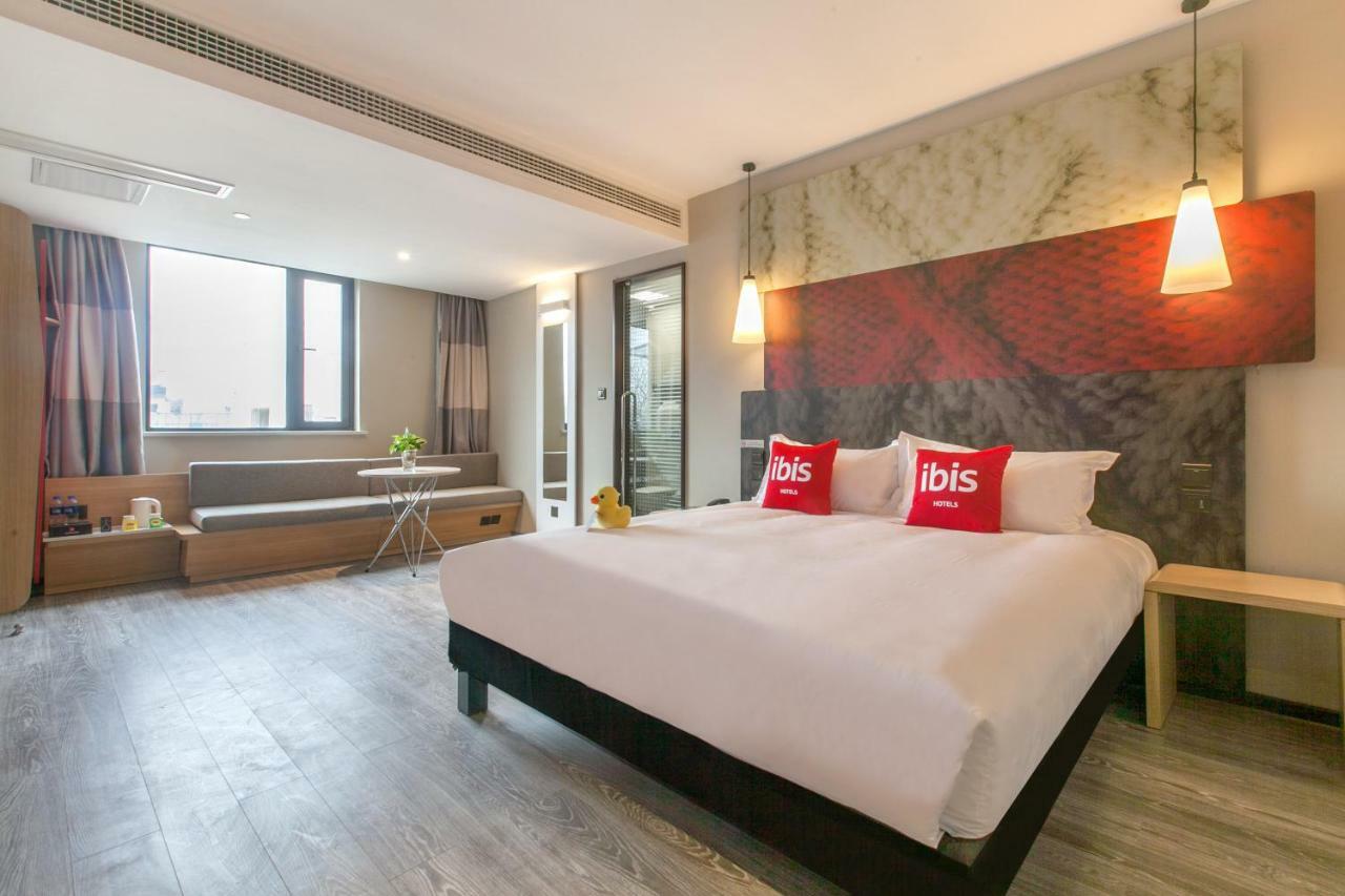 Ibis Wuhan Hubu Alley Hotel ภายนอก รูปภาพ