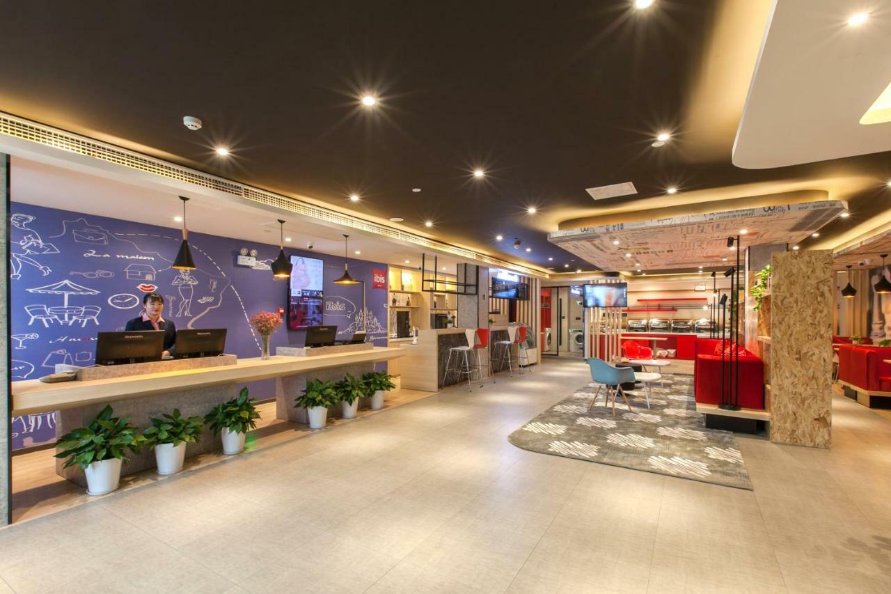 Ibis Wuhan Hubu Alley Hotel ภายนอก รูปภาพ