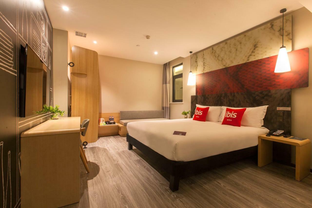 Ibis Wuhan Hubu Alley Hotel ภายนอก รูปภาพ